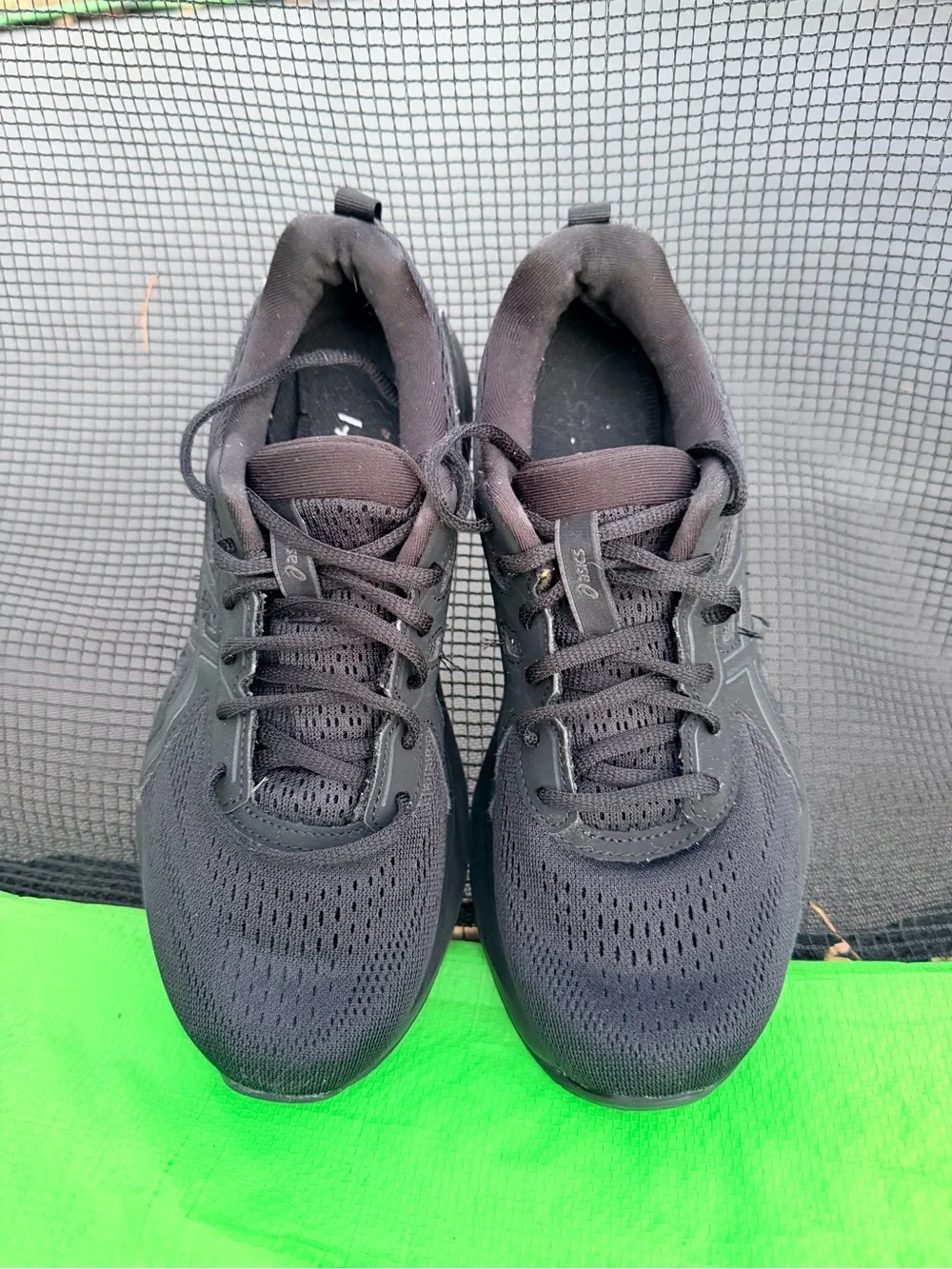 Oasis Men's All-Black Breathable Athletic Sneakers